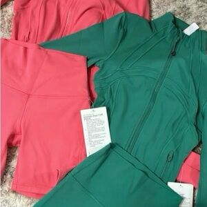 Lululemon Athletica Green and Pink Activewear Set